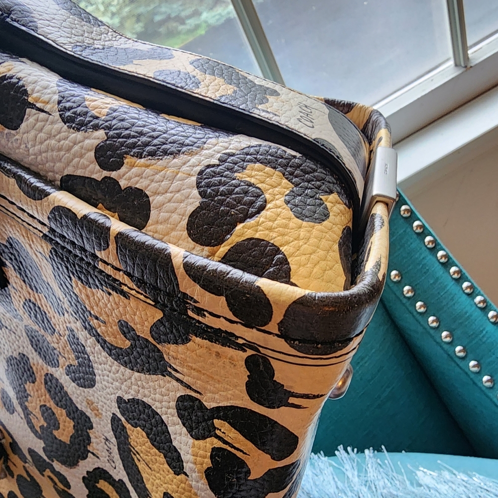 Coach Buster Swagger ORIGINAL LAUNCH & PRINT - Picture 9 of 12